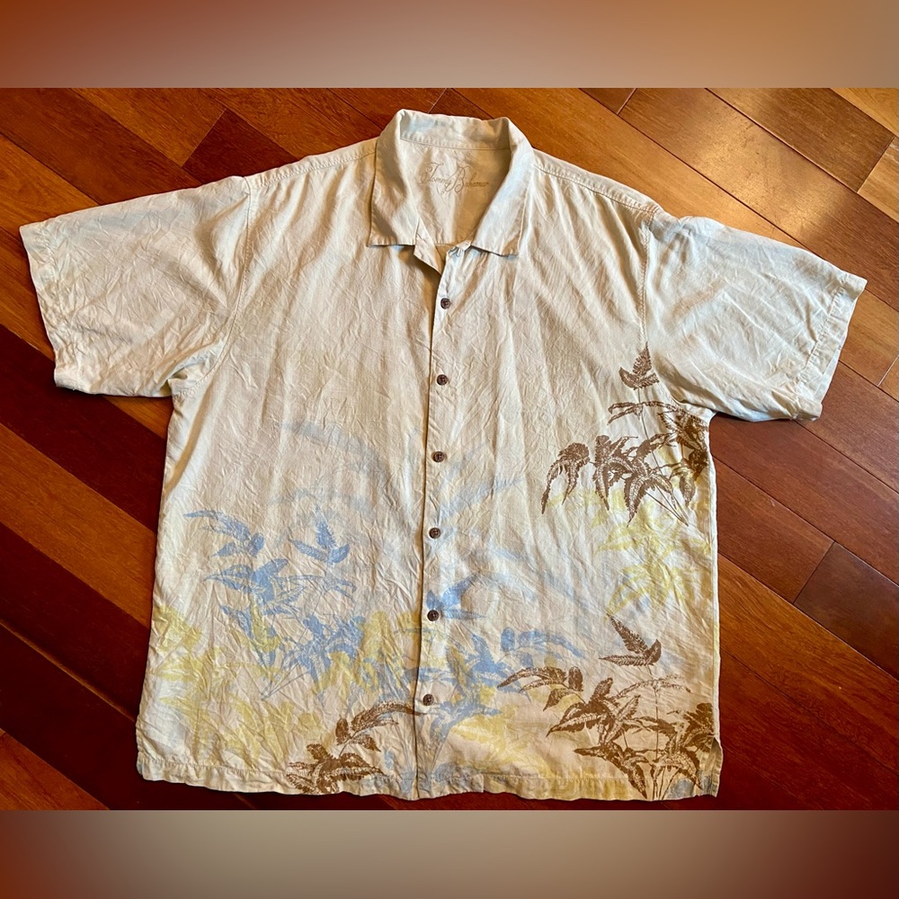 Tommy Bahama Palm Leaves Silk Shirt. Size XLarge. 100% Silk